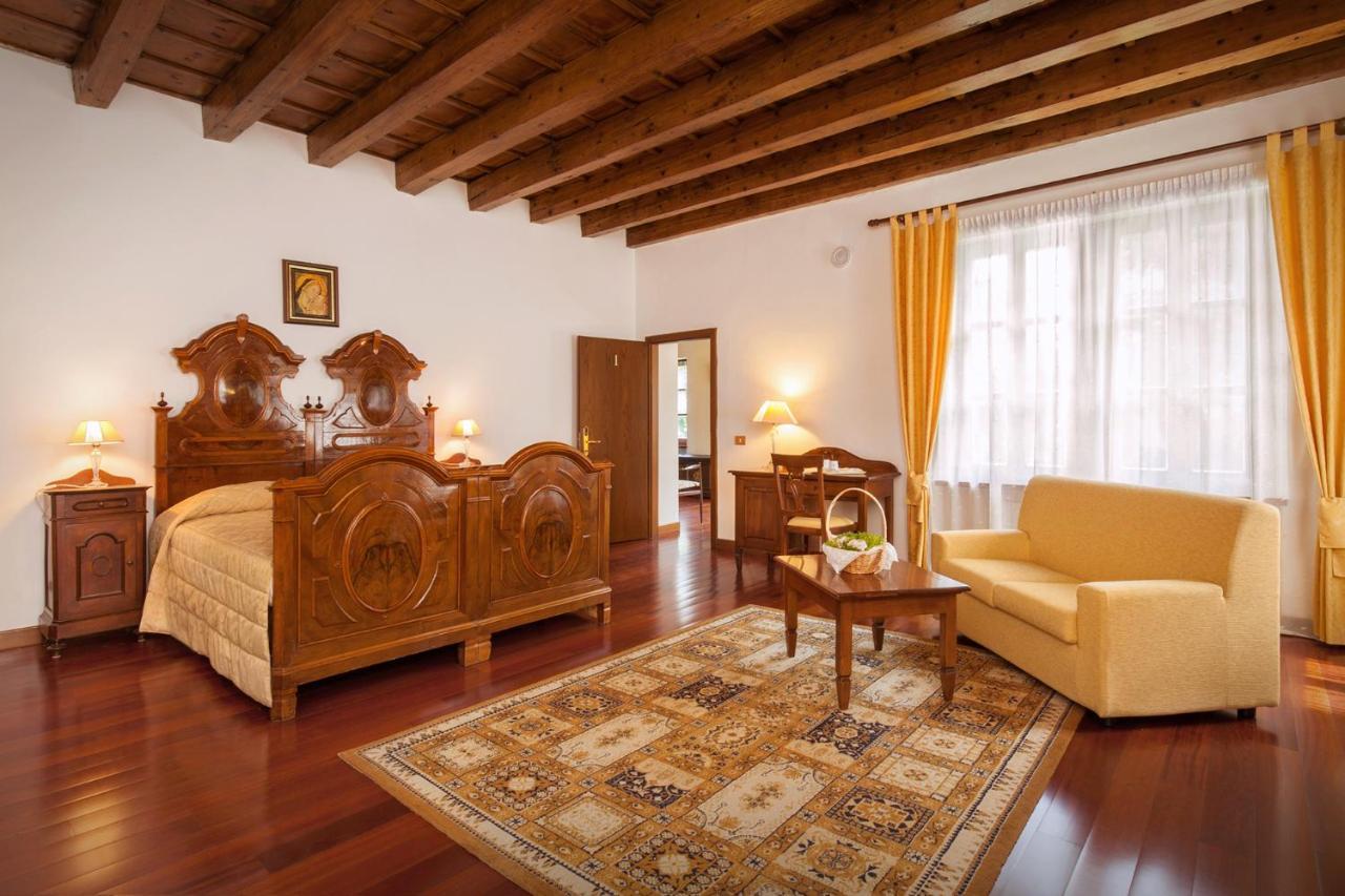 Villa Brignoli Rivalta di Brentino Bagian luar foto