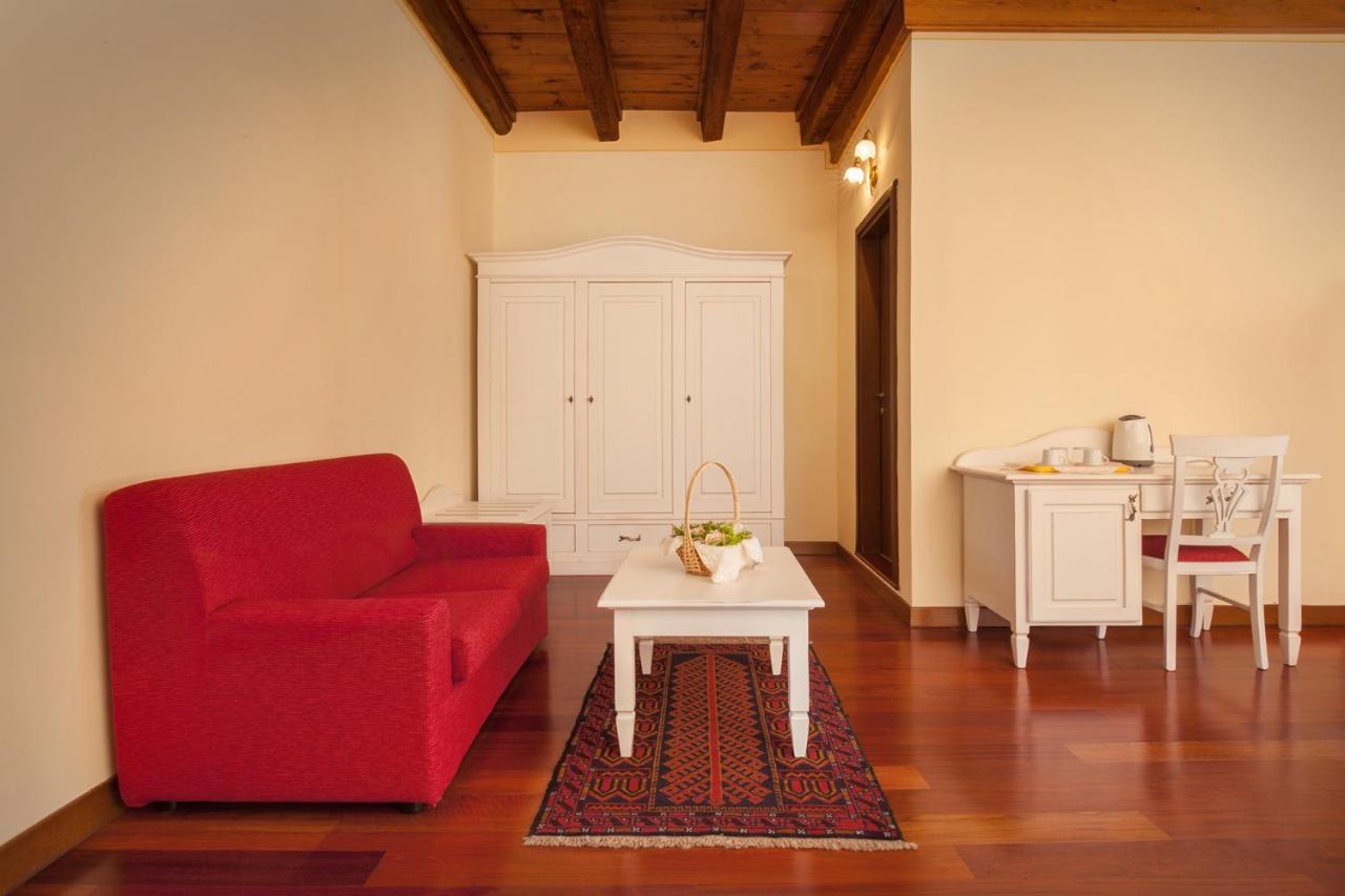 Villa Brignoli Rivalta di Brentino Bagian luar foto