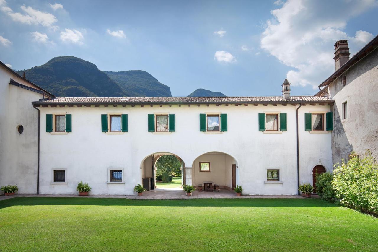 Villa Brignoli Rivalta di Brentino Bagian luar foto