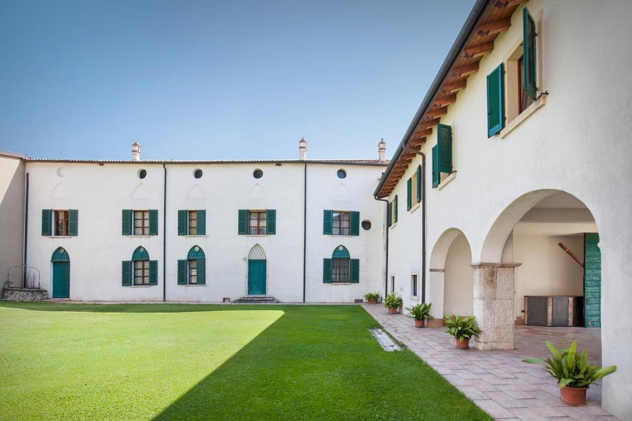 Villa Brignoli Rivalta di Brentino Bagian luar foto